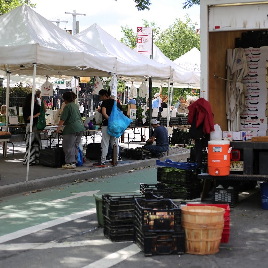 Abingdon Square Greenmarket 2