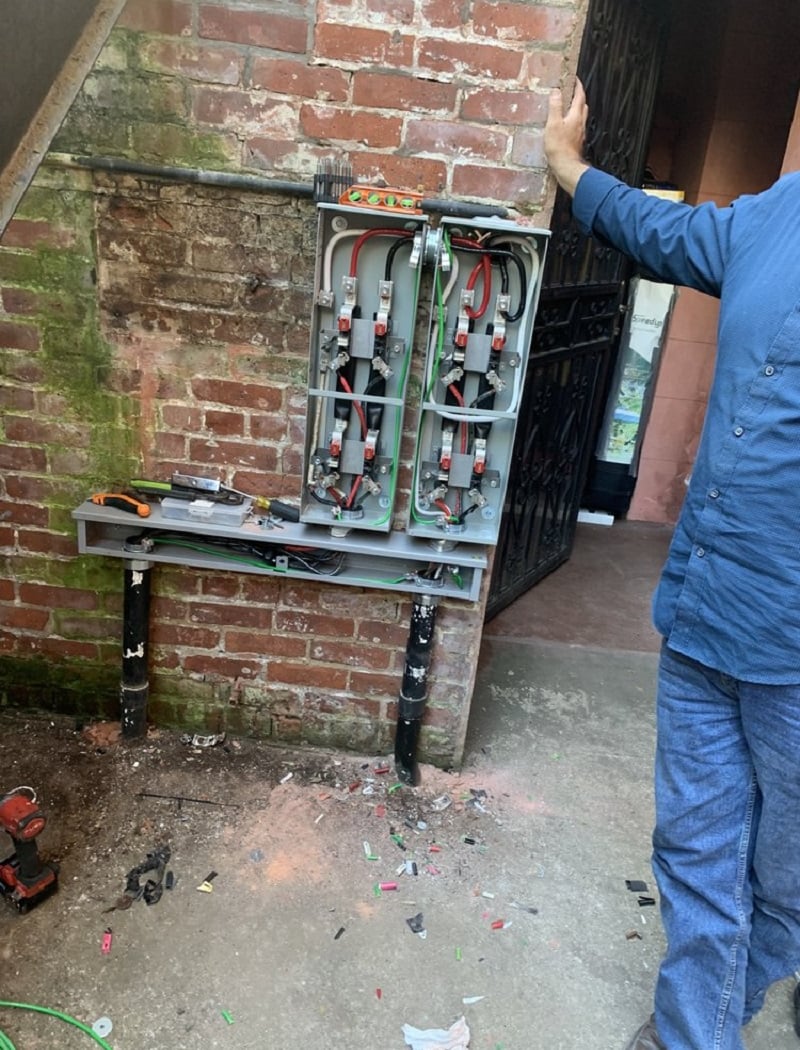 Zoom Electricians 2