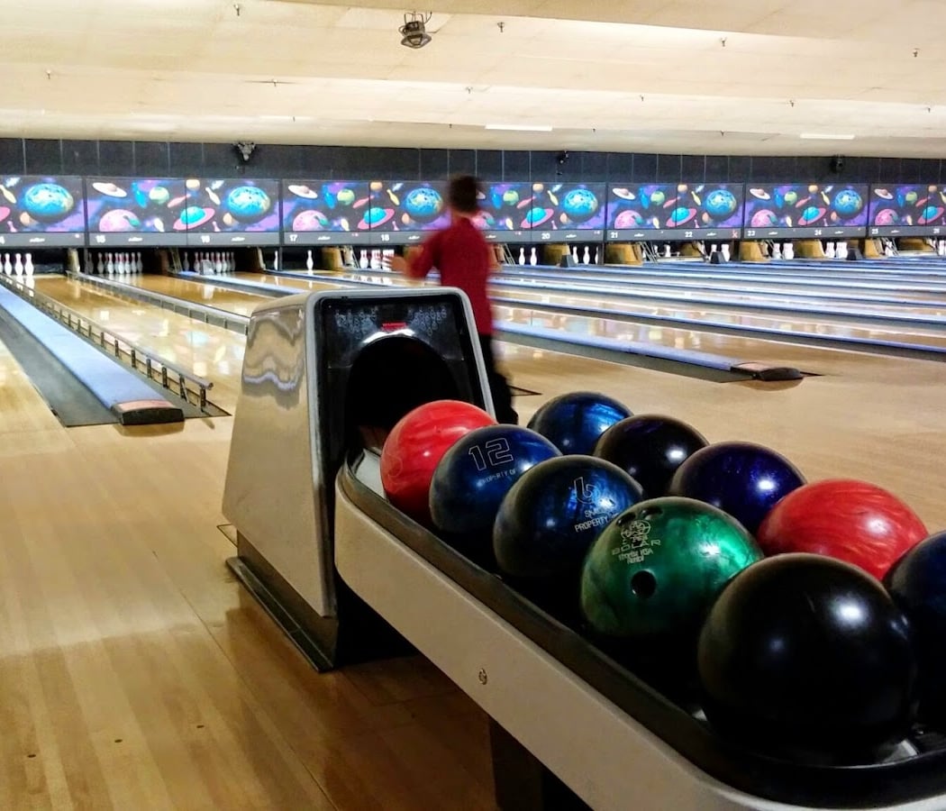 Kids Bowl Free & Cheap This Summer 1