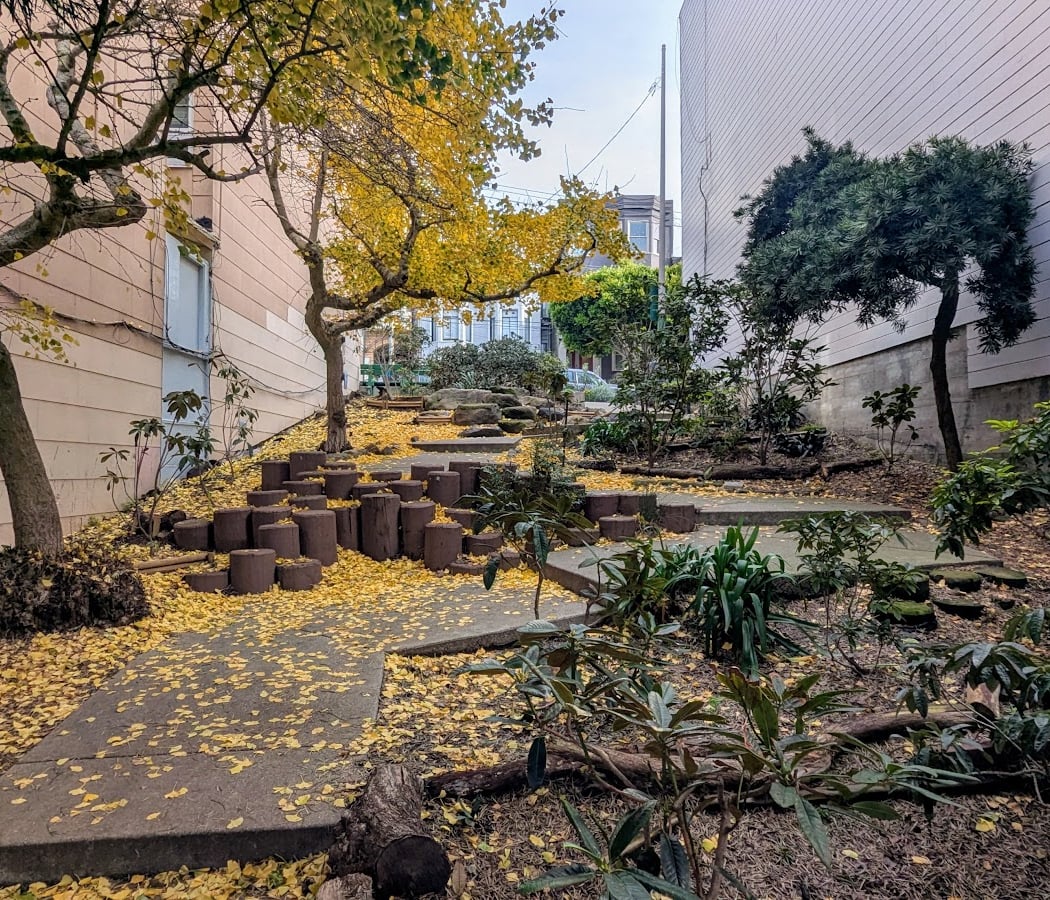 Hyde & Vallejo Mini Park 1