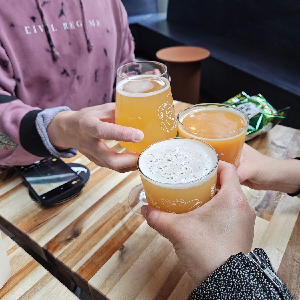 Finback LIC Trivia Night 1