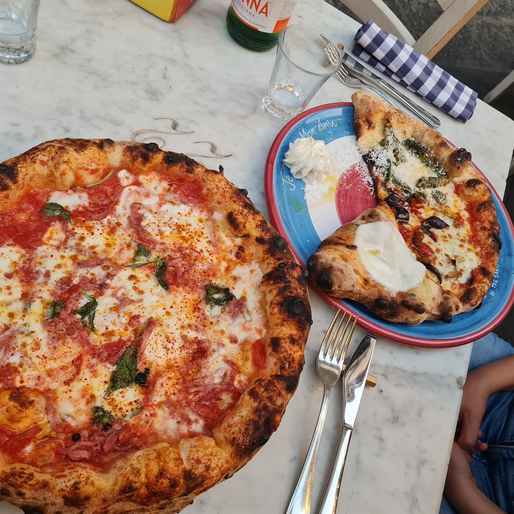 Pizzeria Concettina ai Tre Santi 1