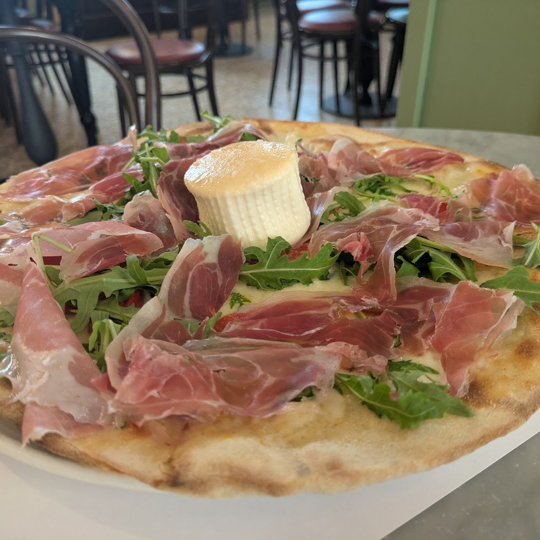 La nuova pizza di Milano abbinata ad un cocktail speciale 3