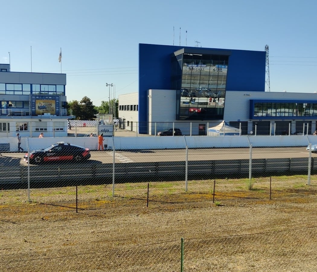 Stage de Pilotage Aston Martin 4
