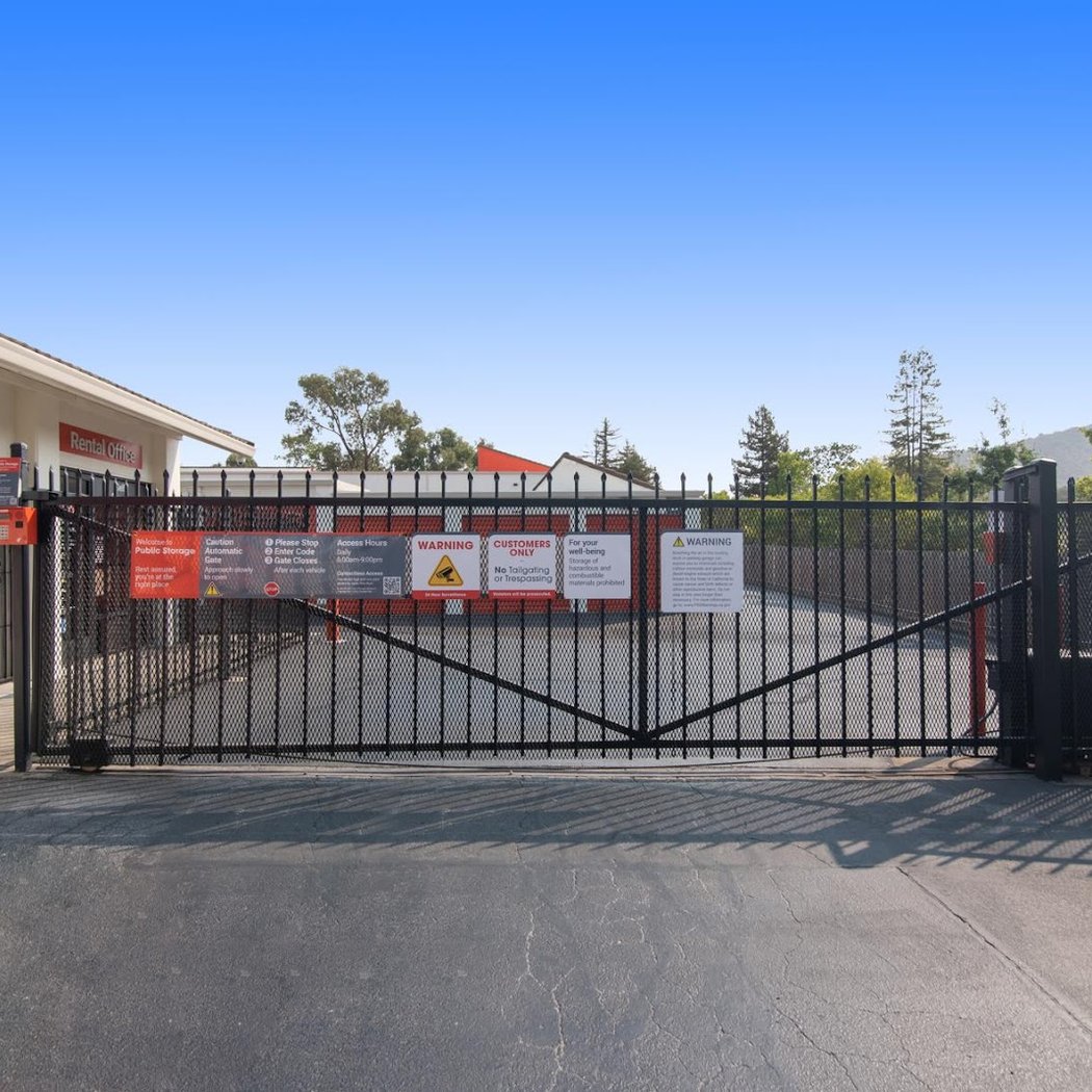 Public Storage 3