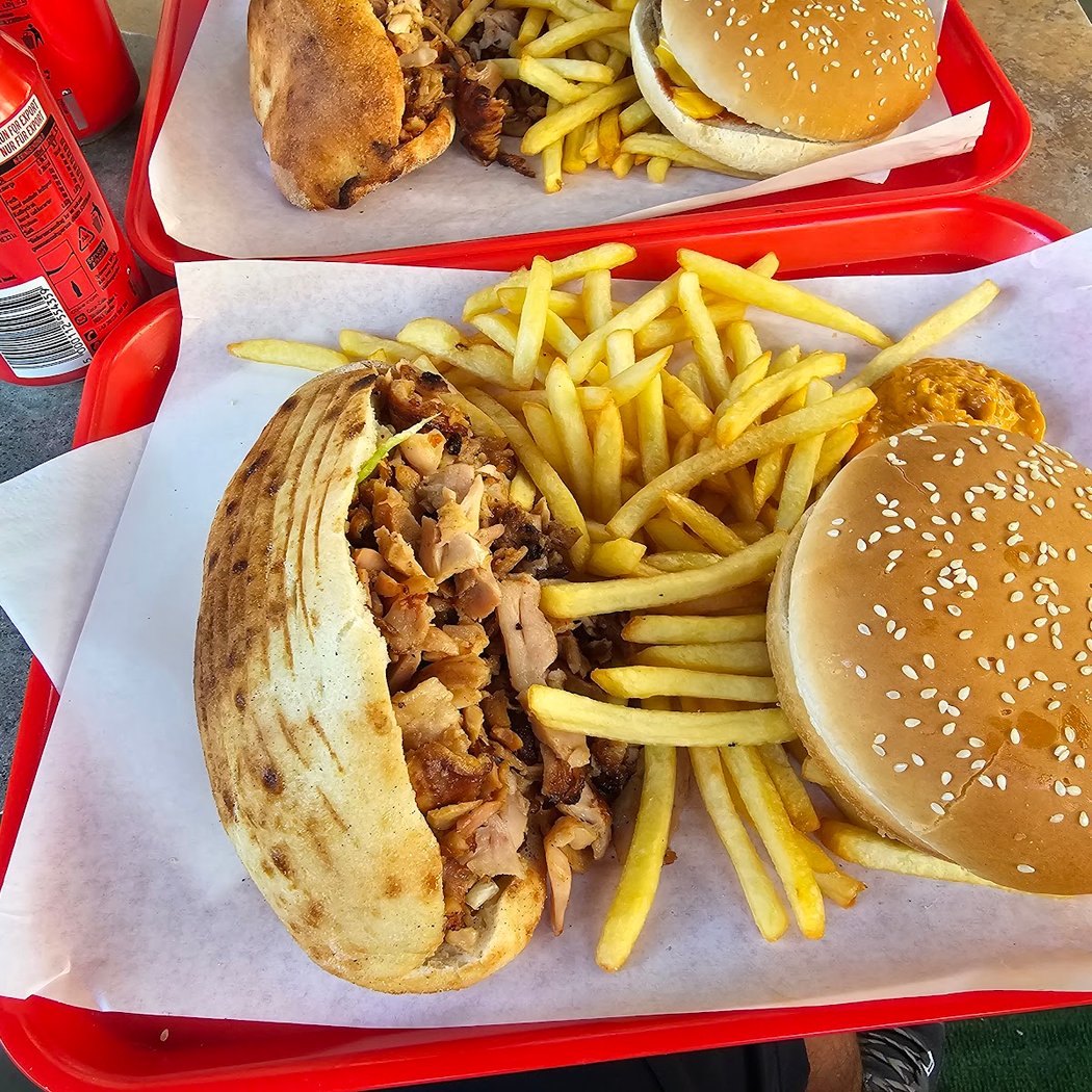 Food Corner 1