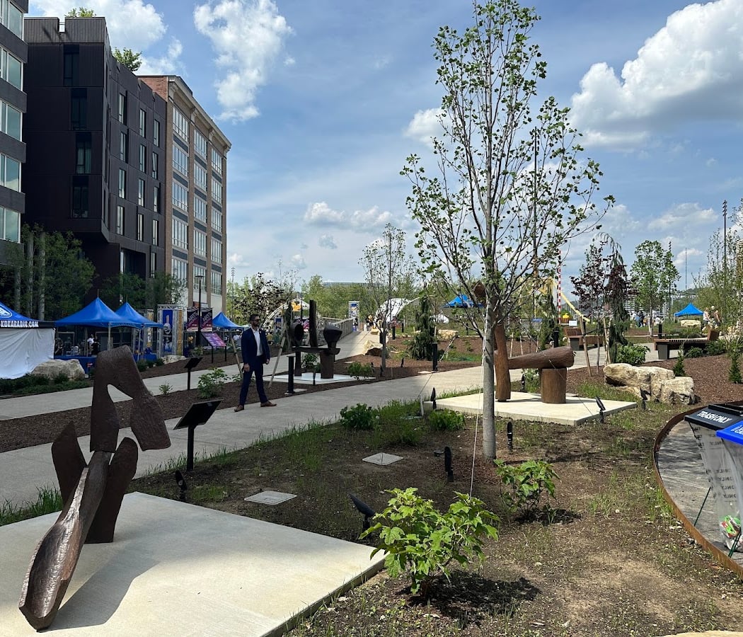 Arts Landing 3