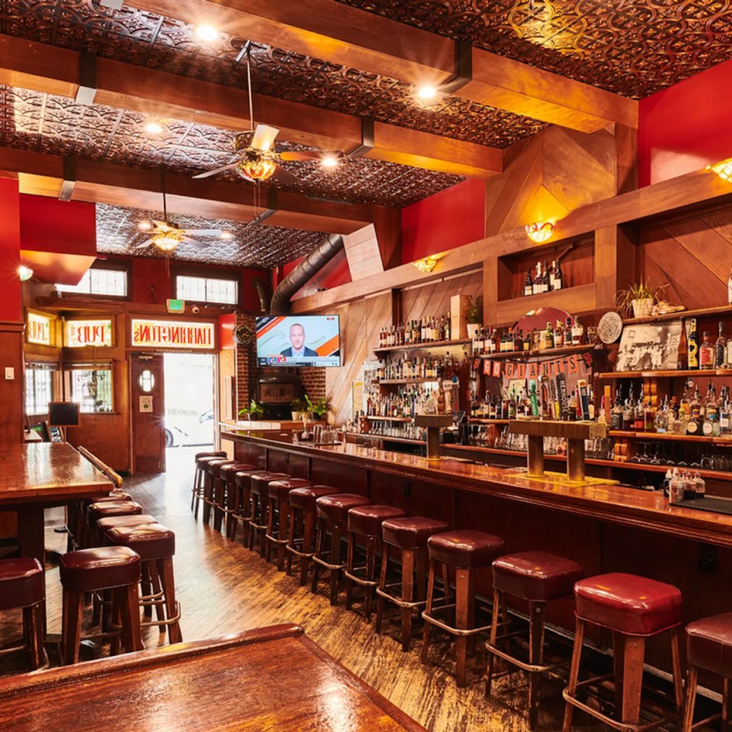Harrington's Bar and Grill - Irish Pub 2