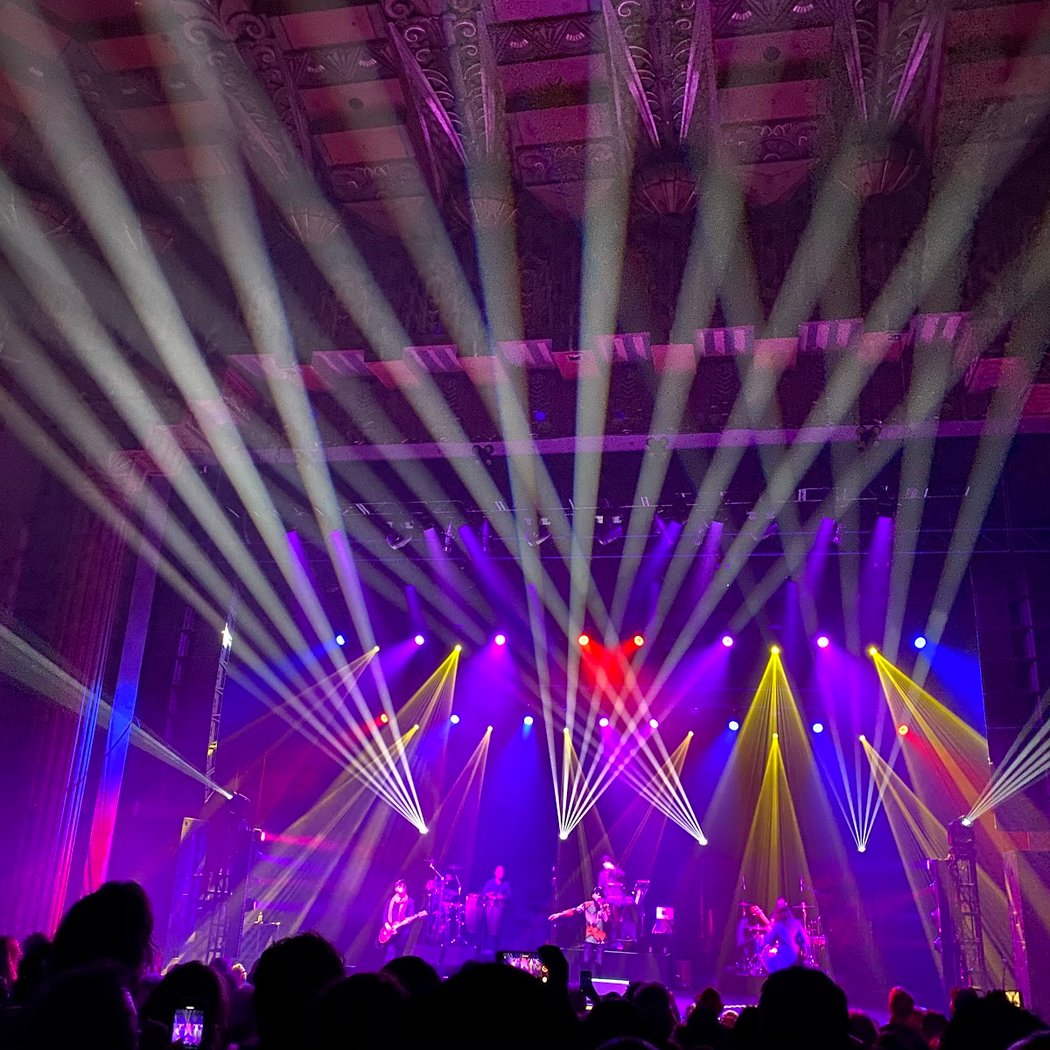Fall In Love With Her The Tour 2
