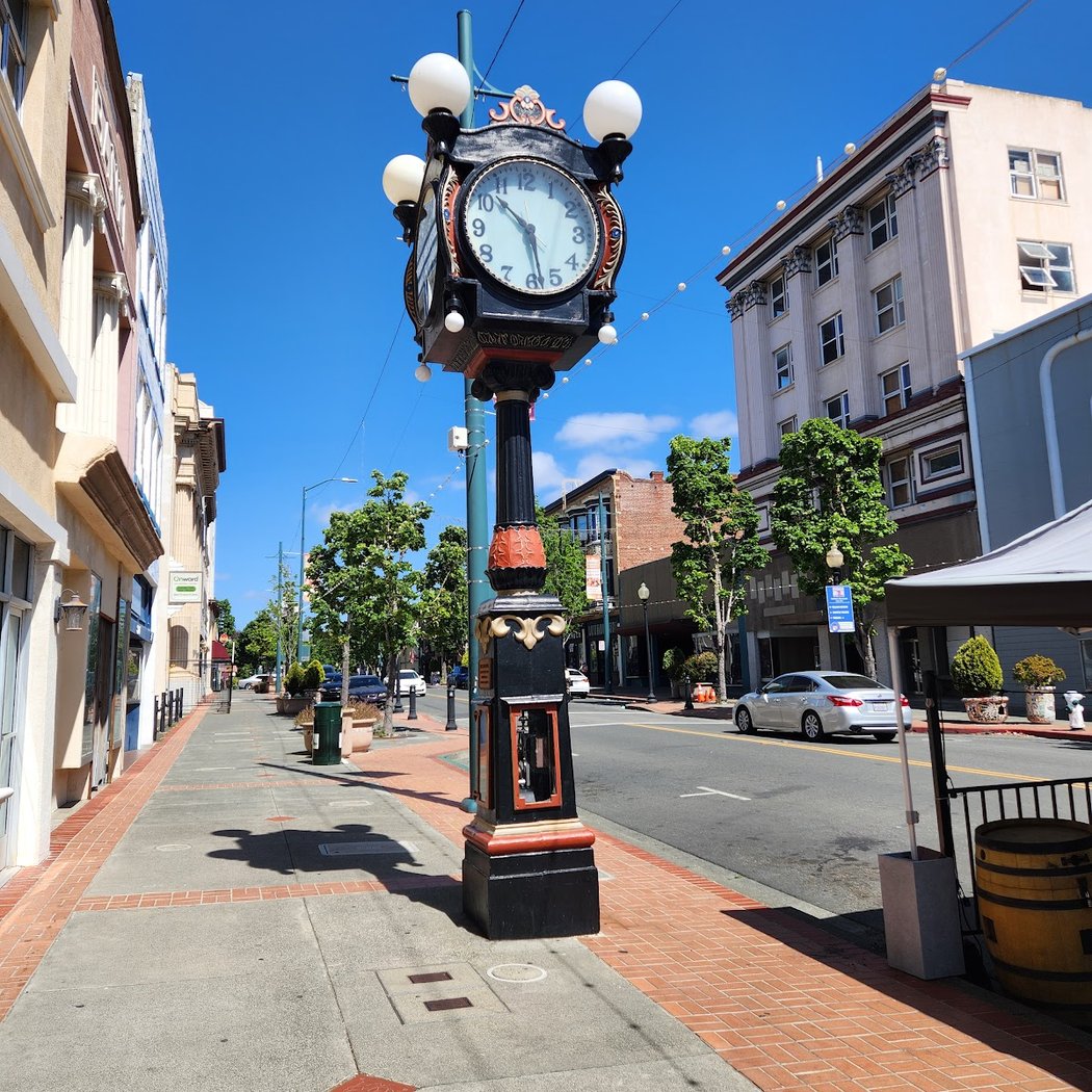 Georgia Street Plaza 2