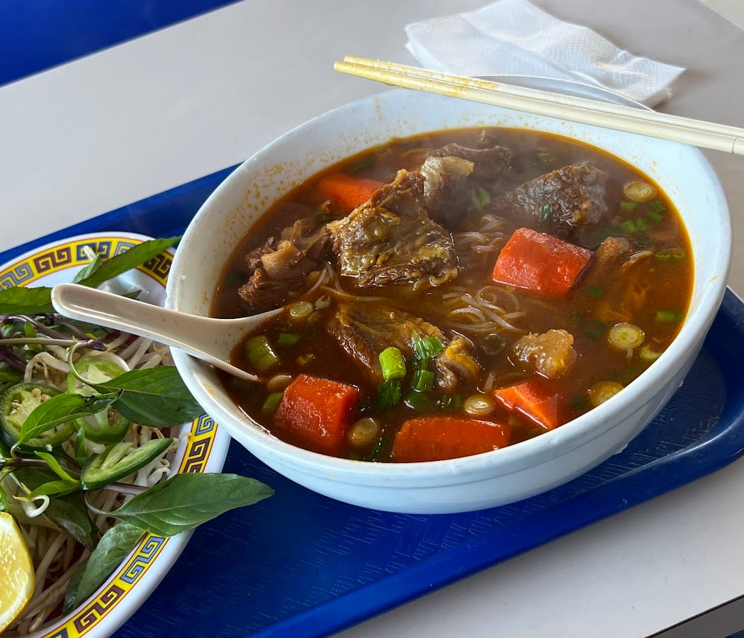 Thanh Huong Restaurant 3