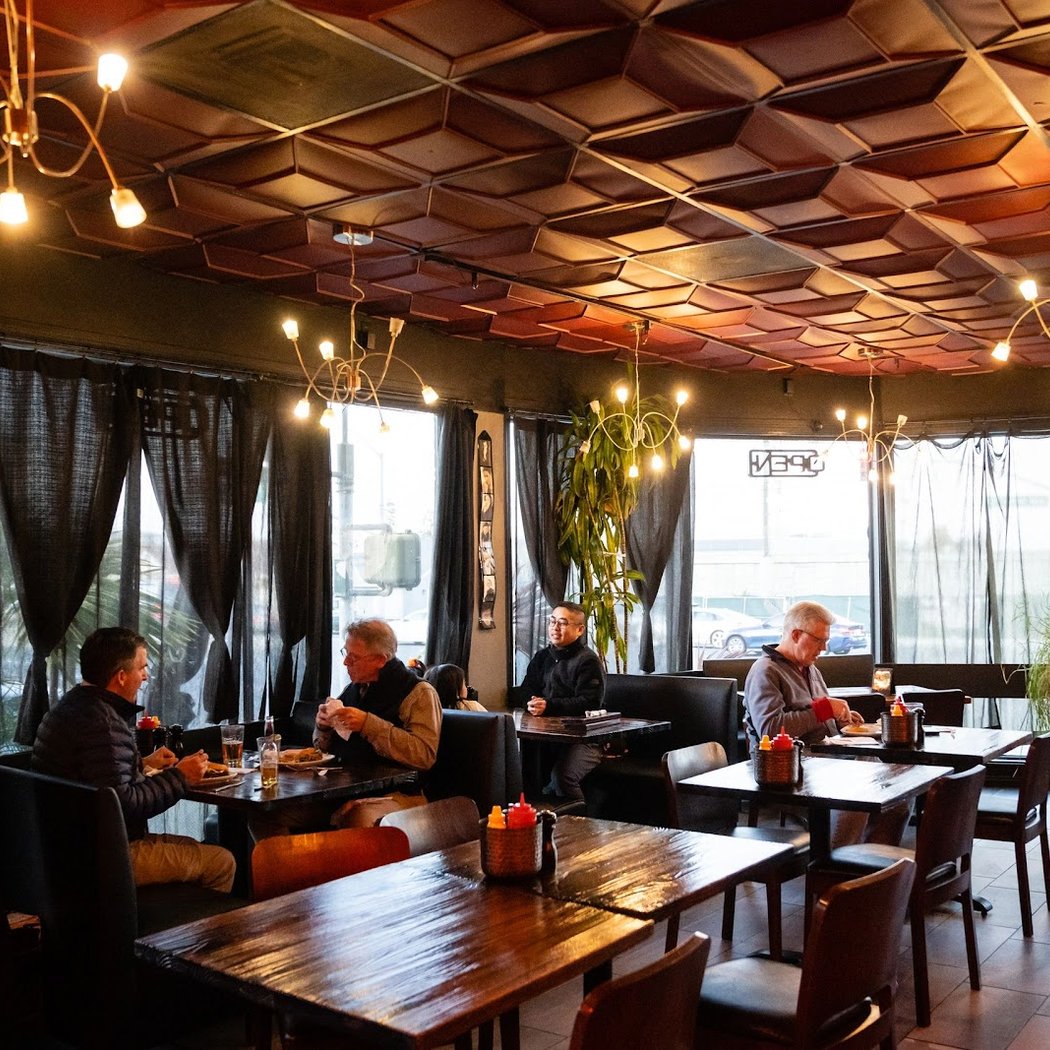 Godfather's Burger Lounge 3