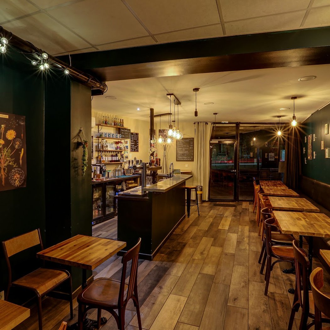 Le Local Mini Brasserie 3