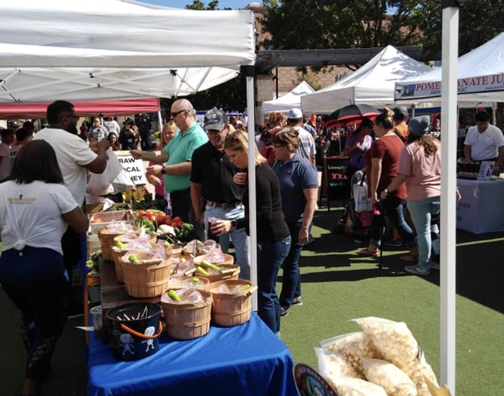 LaCenterra Farmers' Market 1