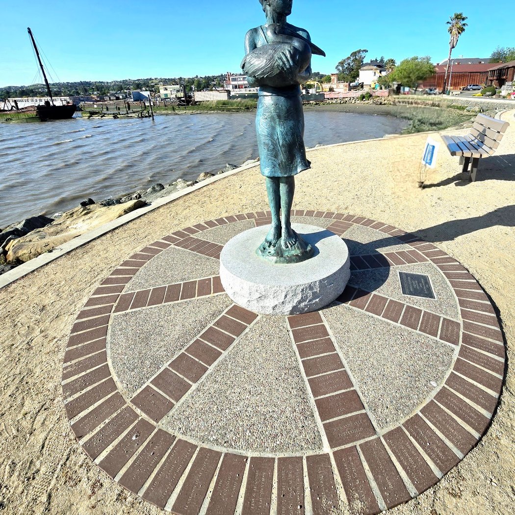 Neptune's Daughter Sculpture 1