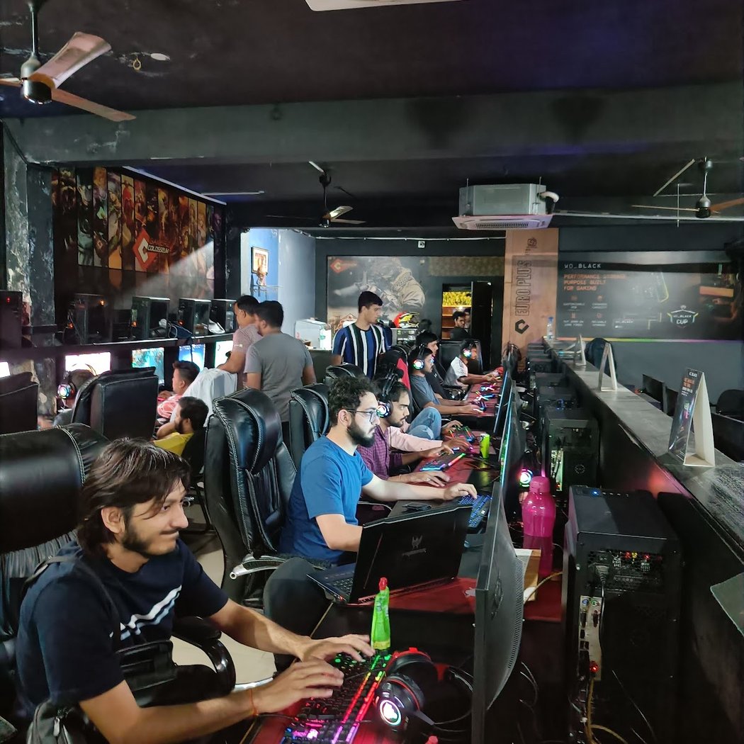 Colosseum E-Sports 1