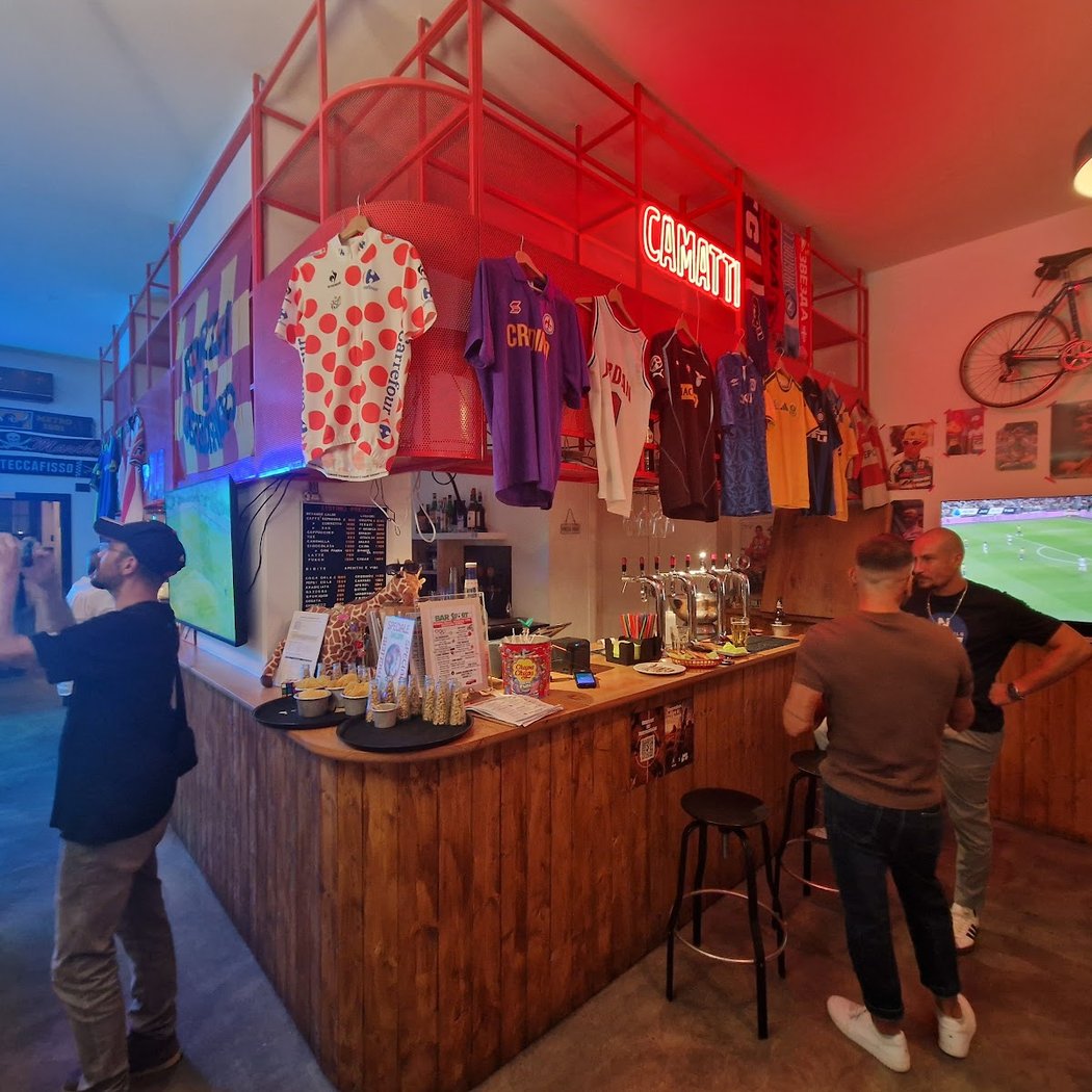 Bar Sport 2