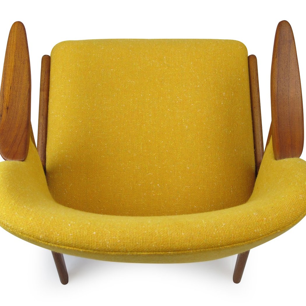Chris Howard Antiques & Modern 1