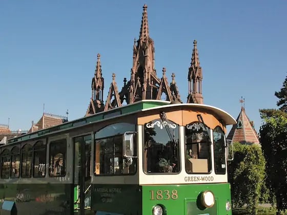 Discover Green-Wood Trolley Tour 1