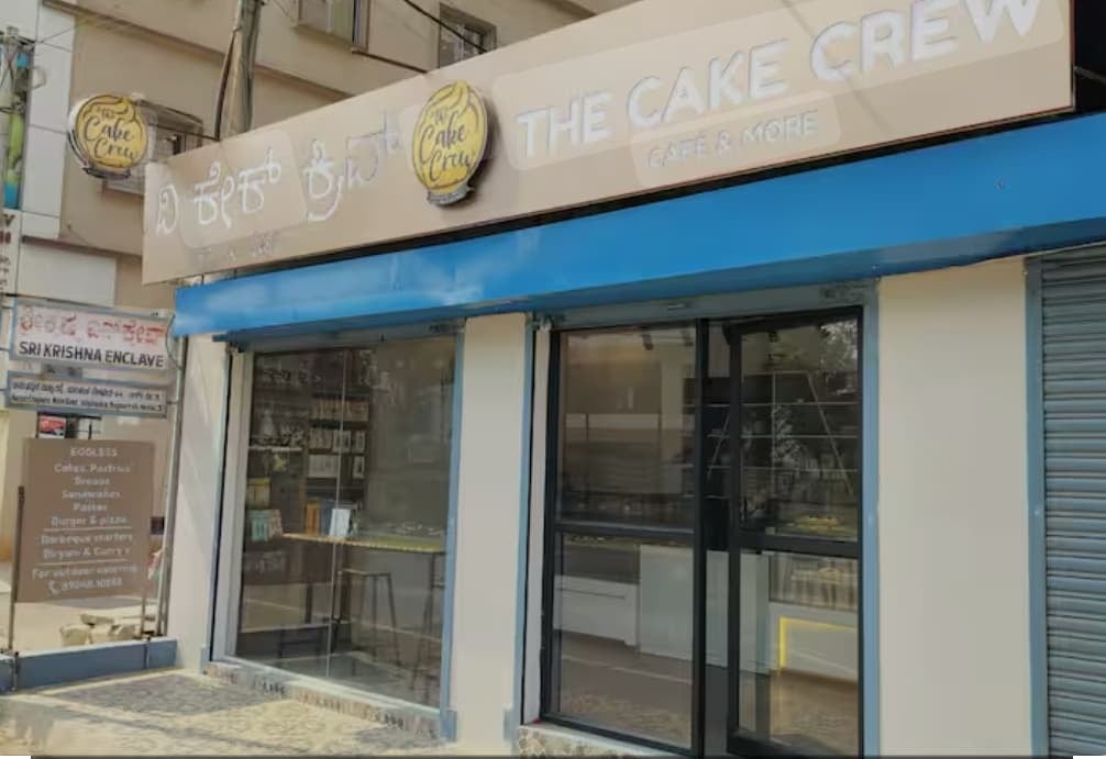 The cake crew cafe 2