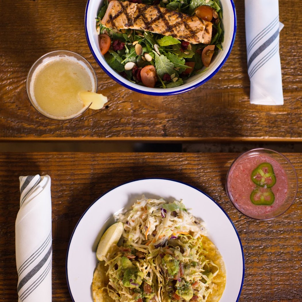 Rustic House Oyster Bar & Grill - Los Altos 3