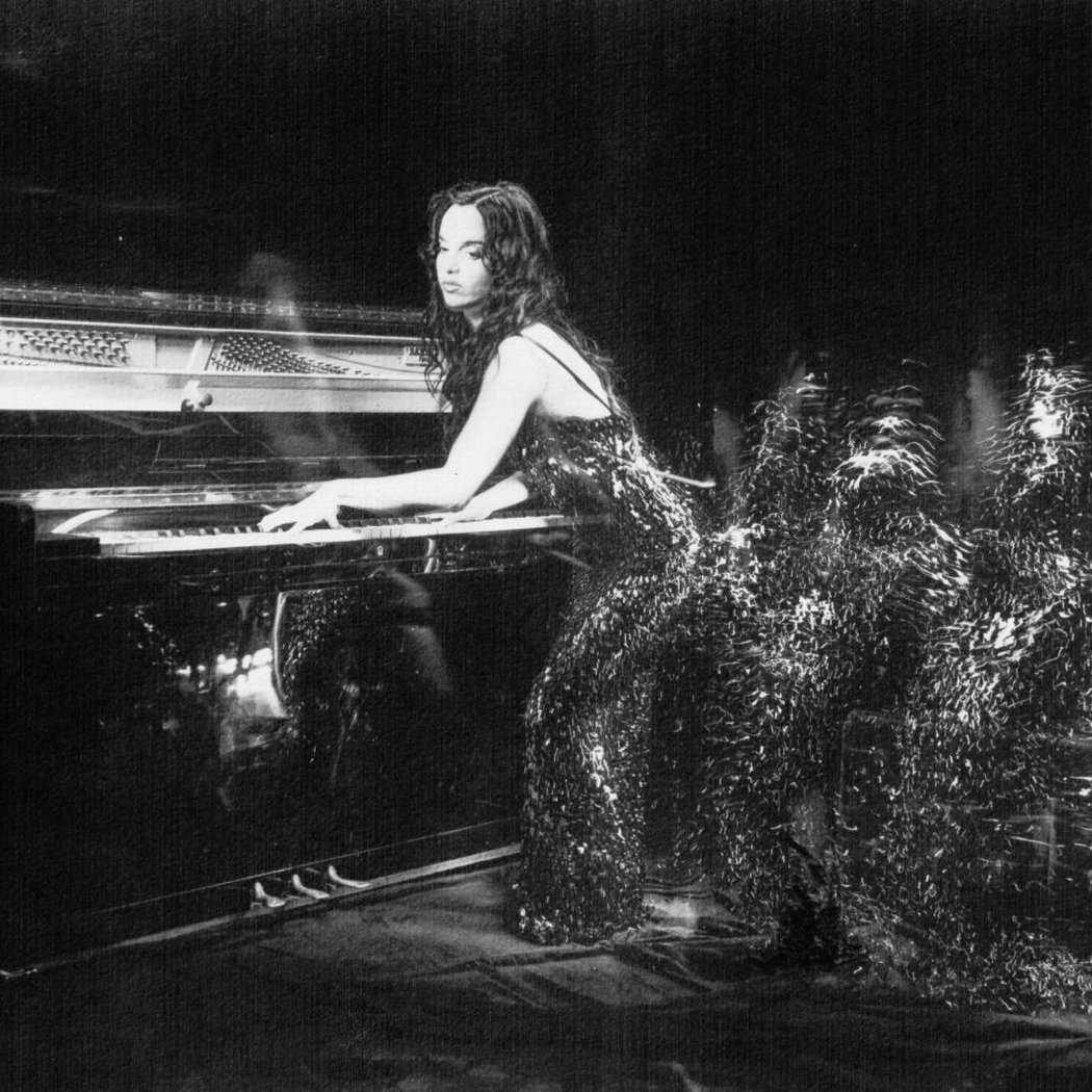 Mathilde Fernandez Piano-Voix album release party 1