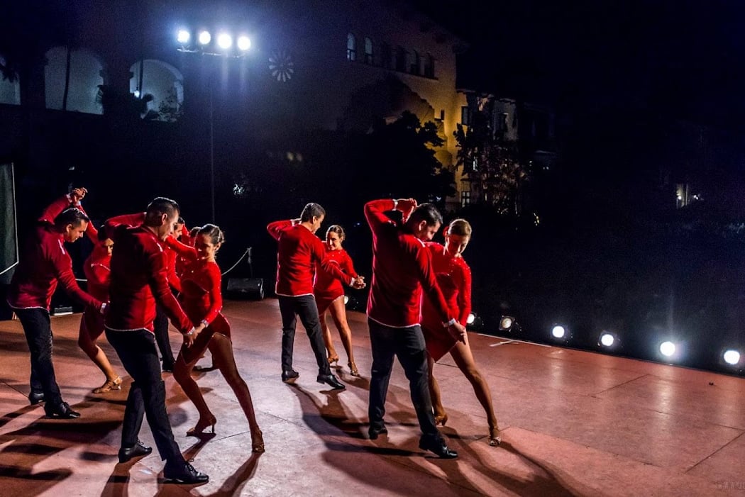 ME Sabor Dance Studio 2