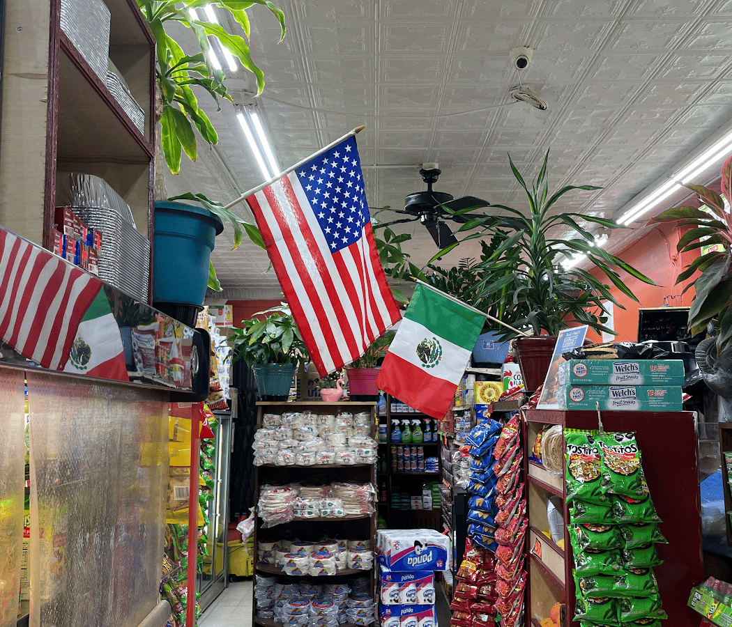 Reyes Deli & Grocery 3