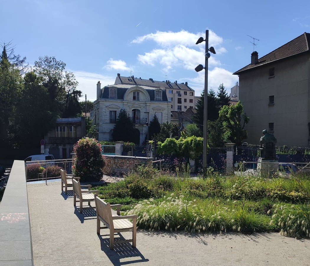 Square André Theuriet 1