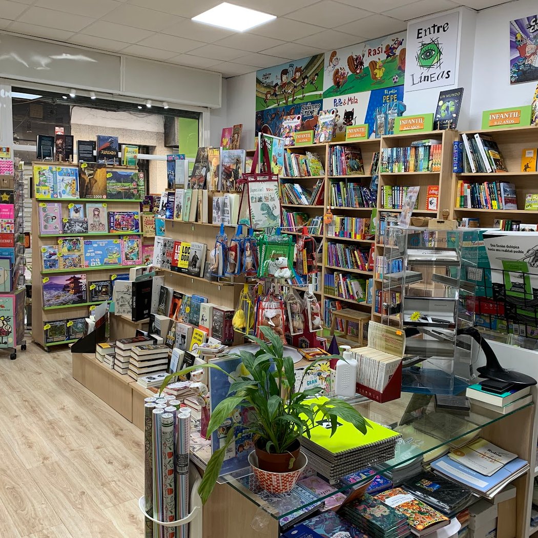 Librería Entre Líneas 3