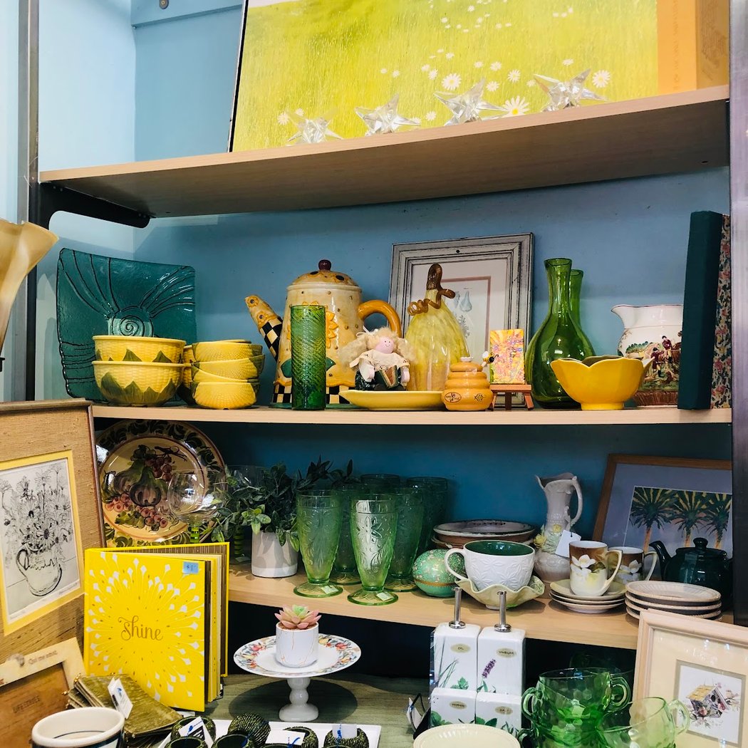 American Cancer Society Discovery Shop - Menlo Park 1