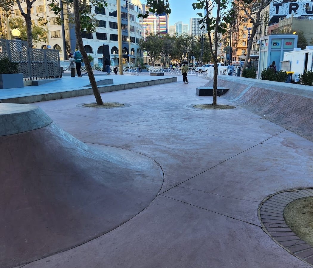 UN Skate Plaza 3