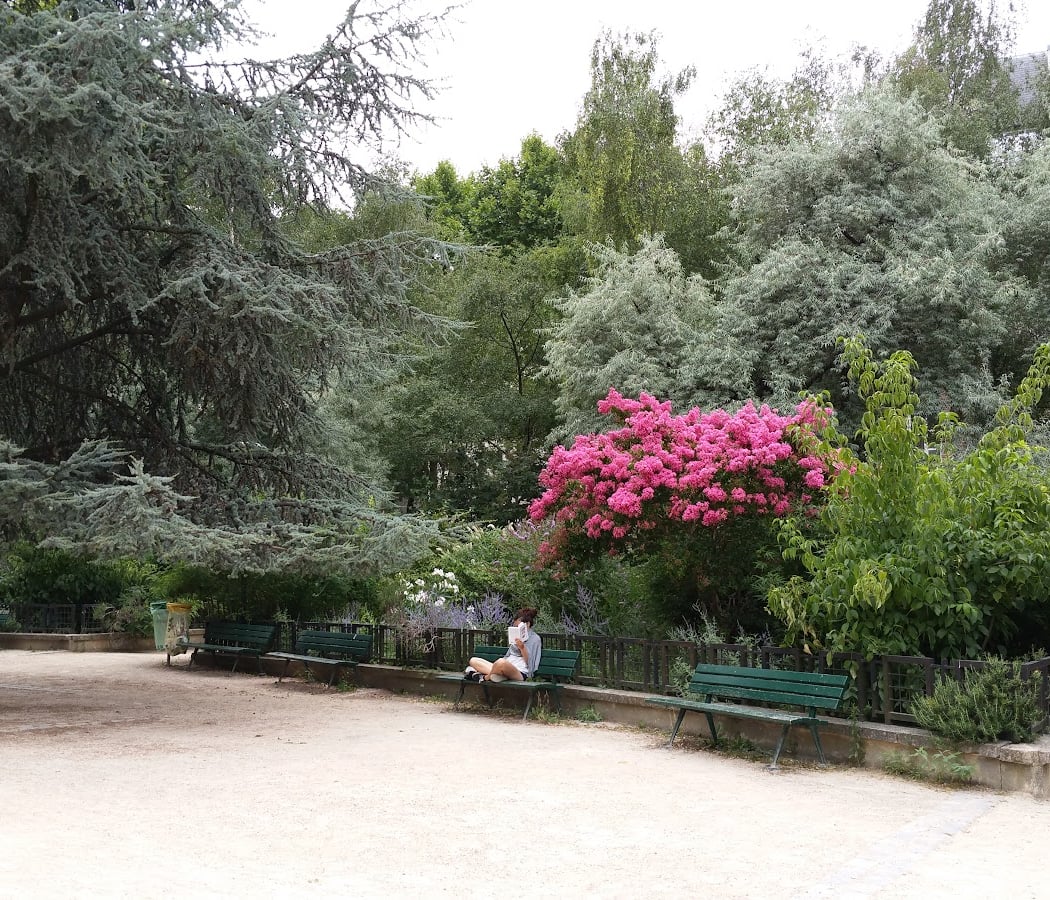Jardin ouvert la nuit 1