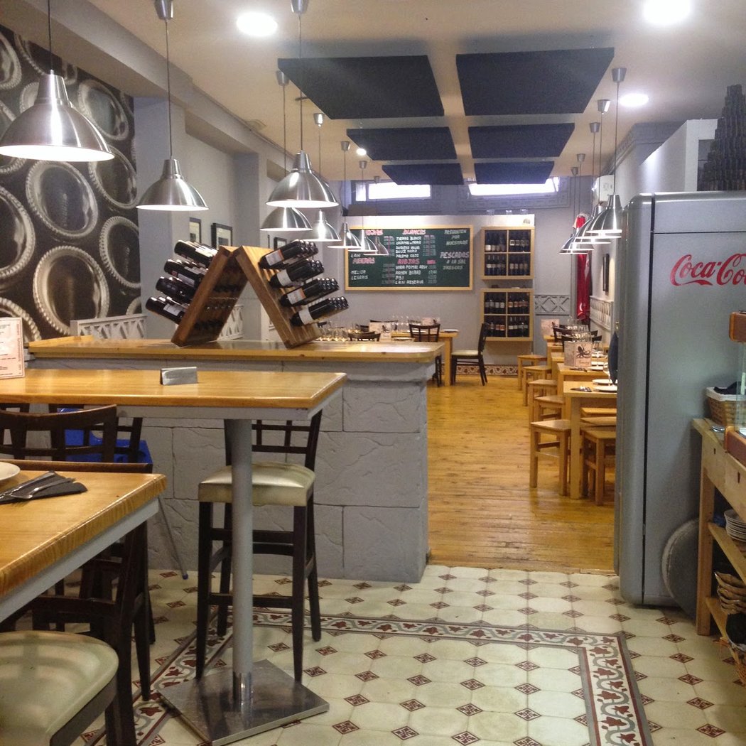 Tomaré Tapas Bar 2