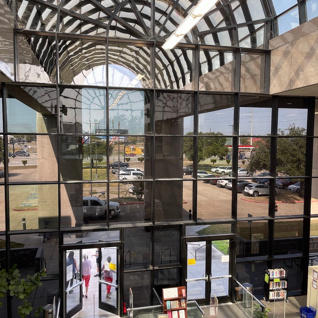 Fort Bend County Libraries - George Memorial Library 3