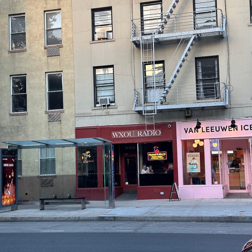 WXOU Bar 2