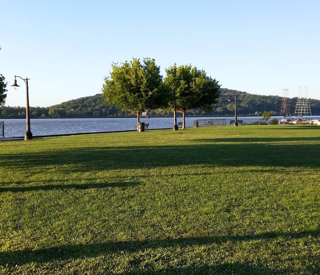Waterfront Wednesday: Free Community Hudson-Athens Lighthouse Trips 2