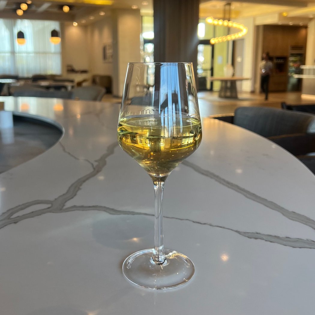 Overland Tap & Kitchen 3