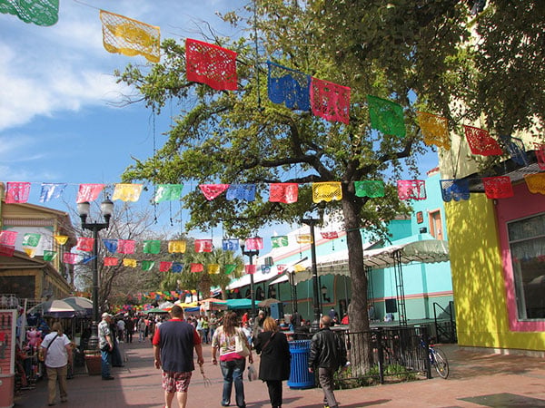 Market Square Weekends: Live Performances, Local Eats & Art in Action 1