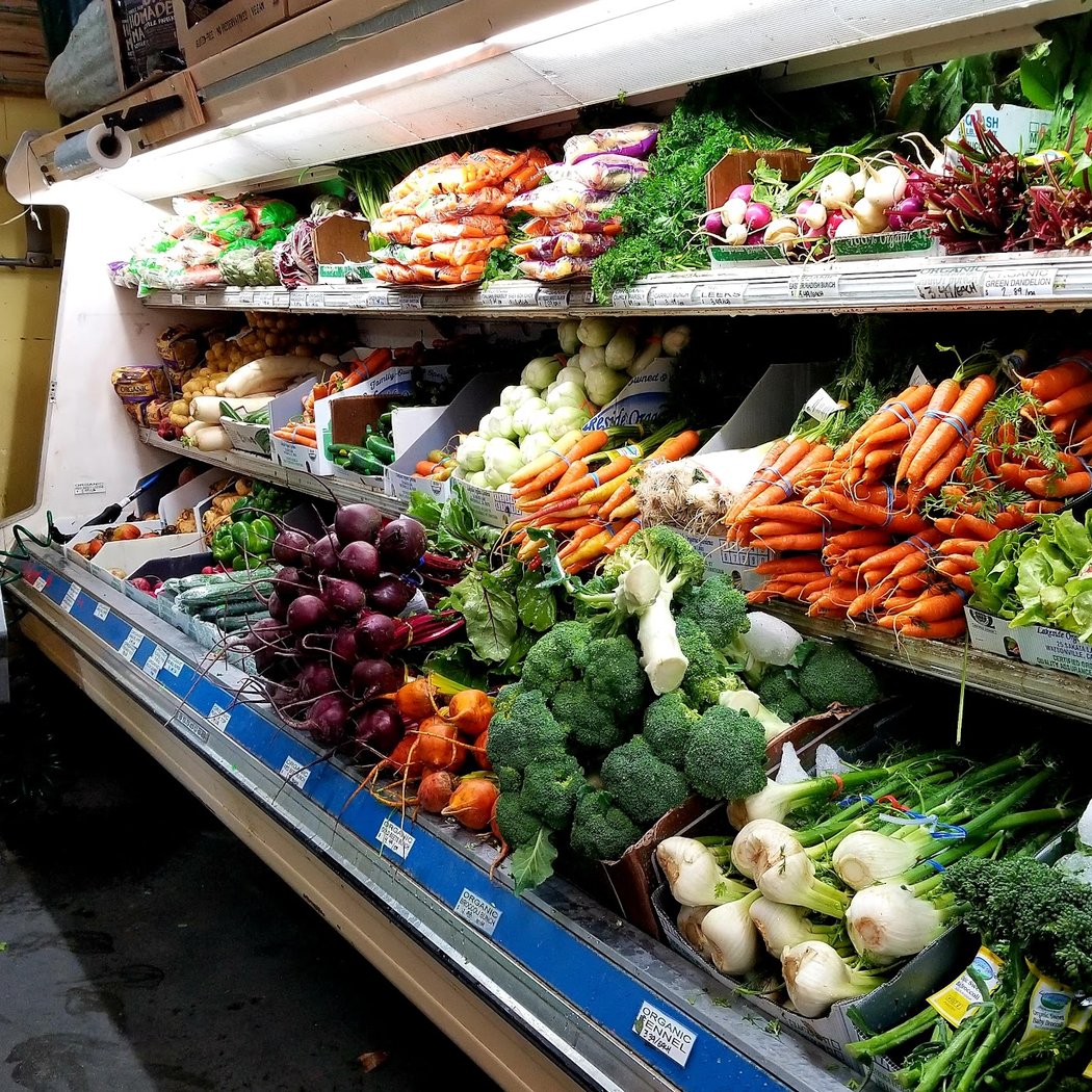 Dan's Farmers Market 3