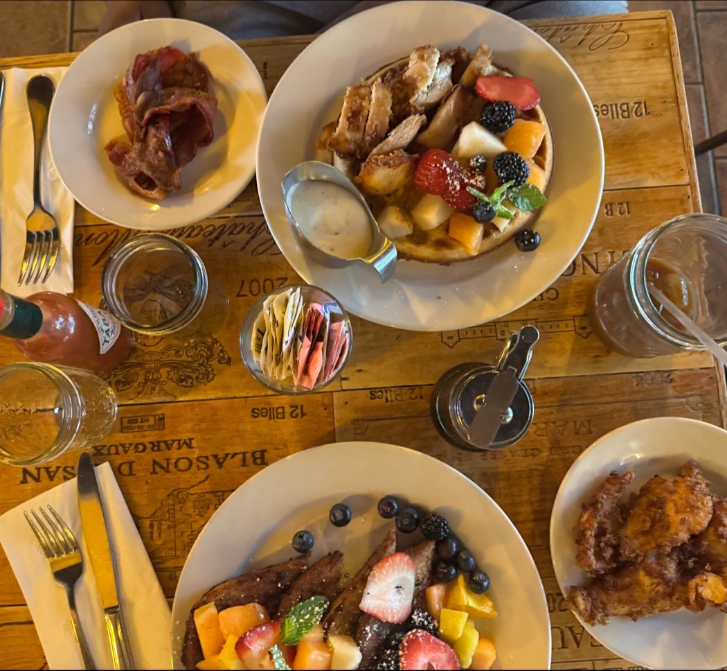 Mominette Bistro 3