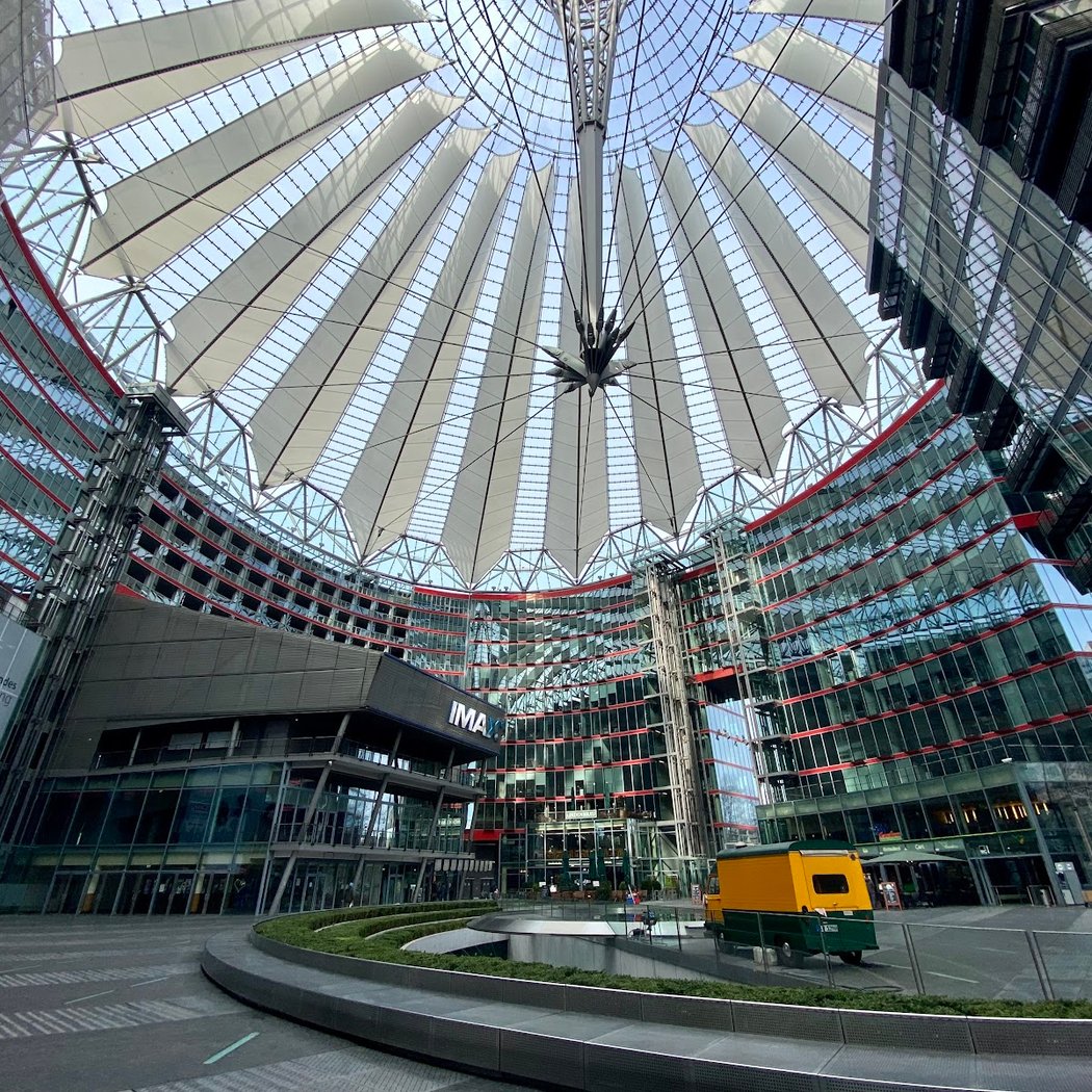 Sony Center 3