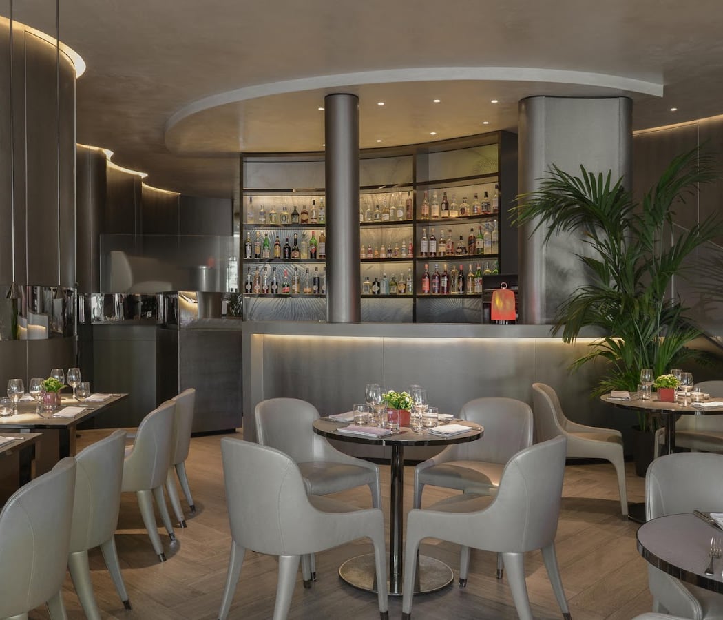 Emporio Armani Caffè 3