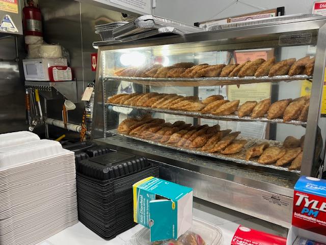Lyla's Bodega 3