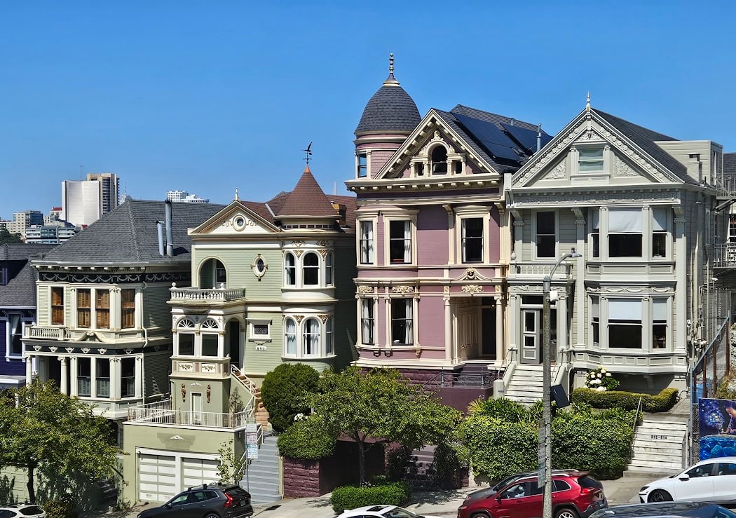 Painted Ladies Pop-Up Art Museum 3