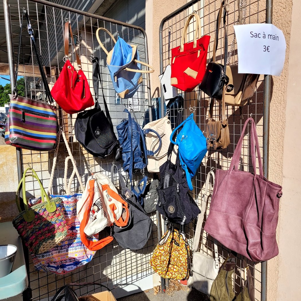 Brocantes, bourse aux vélos et trocs de plantes 1