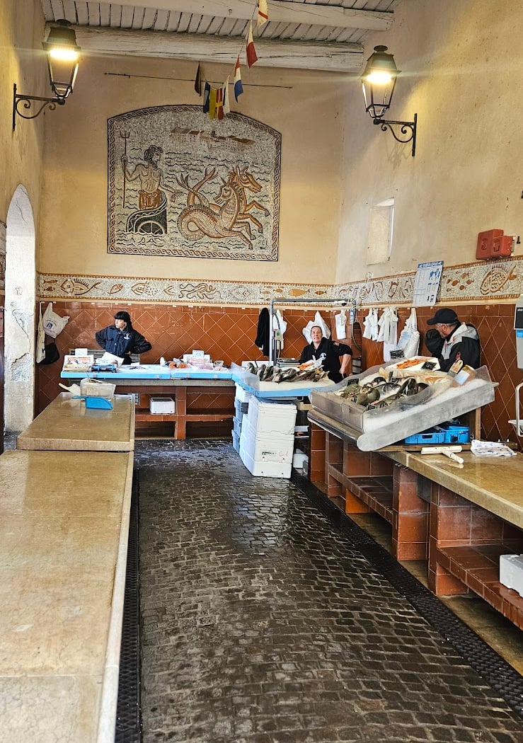 Fish Market 3