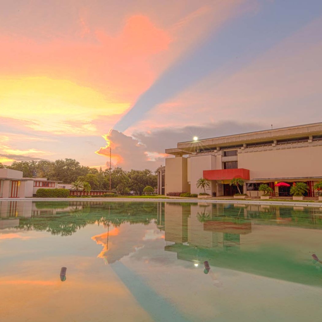 Basic Campus Tour: Frank Lloyd Wright Architecture at Florida Southern College 3