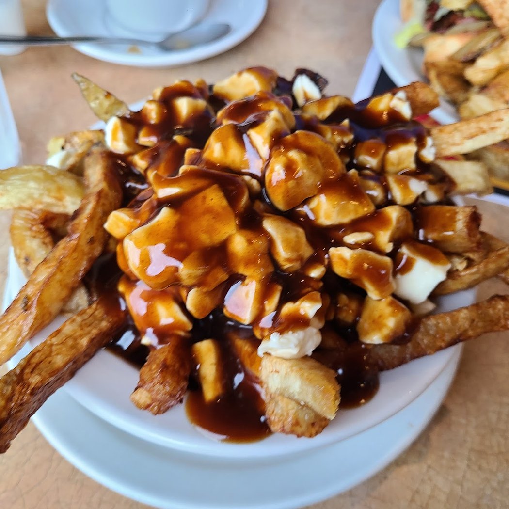 Greenspot Restaurant - Smoked Meat - Breakfast - Burgers 1