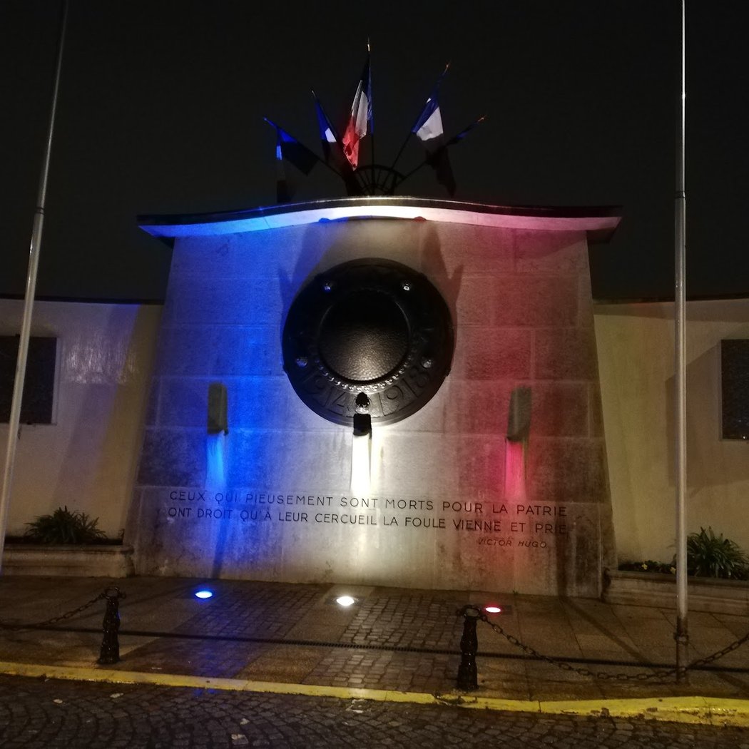 Memorial 1